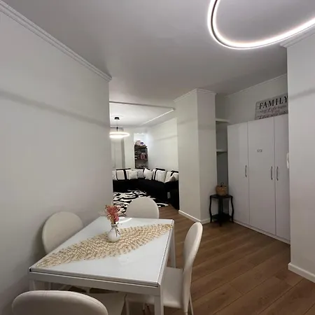 Apartment Sweet *