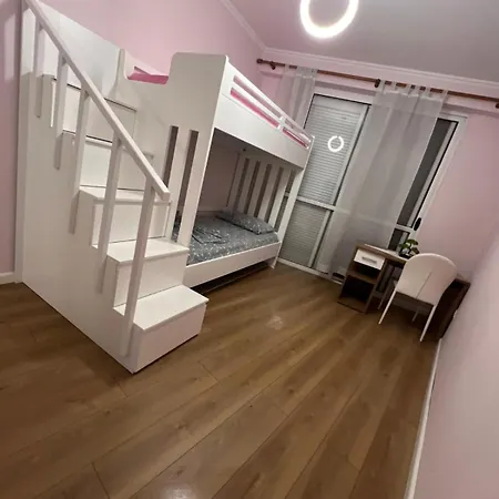 Sweet Apartment *